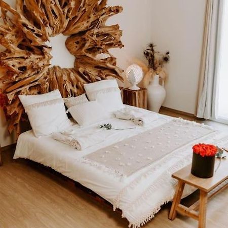 Suite De Charme Avec Jacuzzi Et Cabine Infrarouge Tubize ภายนอก รูปภาพ
