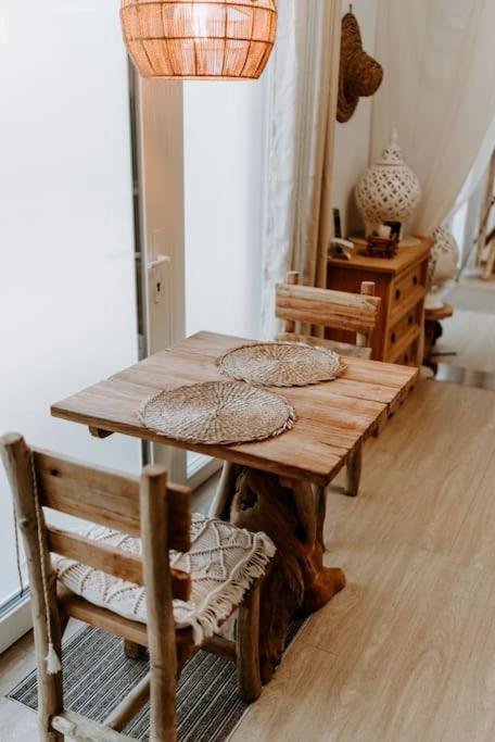 Suite De Charme Avec Jacuzzi Et Cabine Infrarouge Tubize ภายนอก รูปภาพ