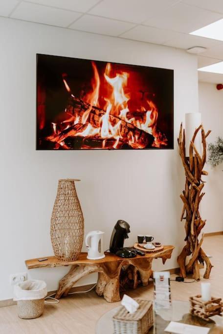Suite De Charme Avec Jacuzzi Et Cabine Infrarouge Tubize ภายนอก รูปภาพ